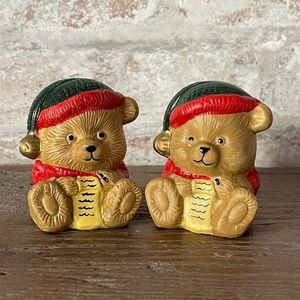 Teddy bear salt and pepper shakers 1997 Ceramic Magic Creations New In Box.